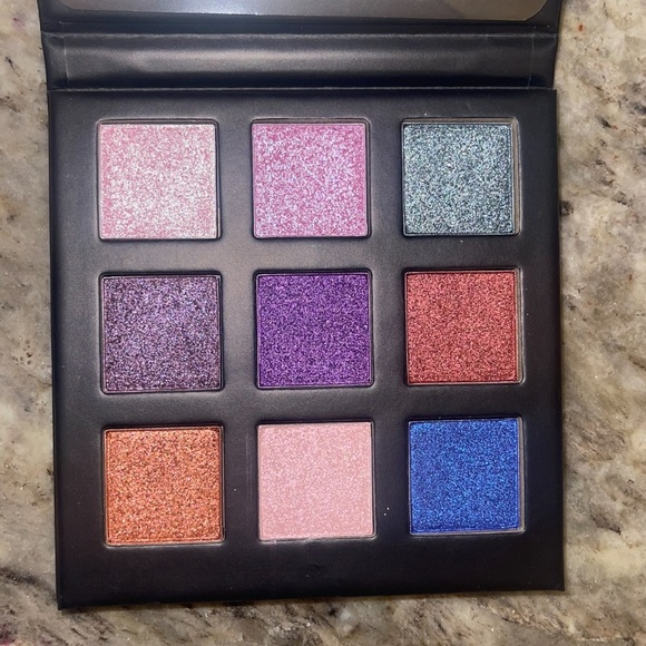 Copy Cat eyeshadow palette 3 for $25 or $7 each! - Picture 6 of 7